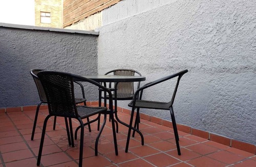 Laureles - Estadio Apartment | 2 bedroom apartment in the best area of Laureles. A/C.