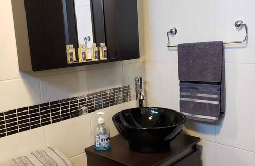 Laureles - Estadio Apartment | 2 bedroom apartment in the best area of Laureles. A/C.
