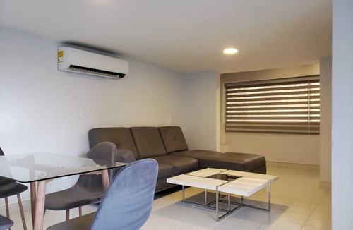 Laureles Apartment | 2 bedroom apartment in the best area of Laureles. A/C.