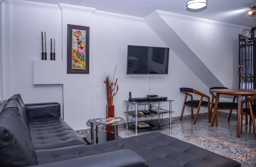 Zona Rosa Apartment | 2 Bedroom Middle Of Lleras Hot Tub