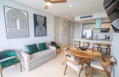 Porto Nao Apartment | 2br 8 Guests Amazing Views Calablanca