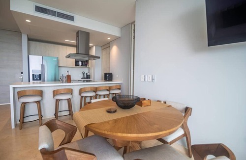 Porto Nao Apartment | 2br 8 Guests Amazing Views Calablanca
