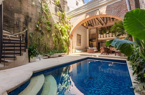 Centro House | 3 Bedroom House in the Walled City with Pool