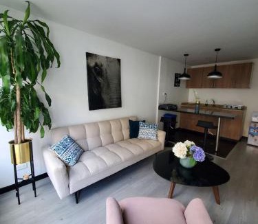 Usaquen Apartment | 4 Apartaestudio Cedritos completo