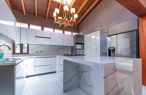 El Poblado House | 4BR Villa Heated Pool Private Nightclub-El Poblado