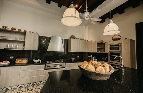 Centro House | 5-Bedroom House in the Historic District