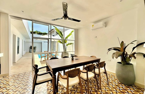 Cartagena Walled City Villa | 5-Ensuite BR Oasis: Private Pool, Breakfast Prep & Staff, Secure Location +Bonus