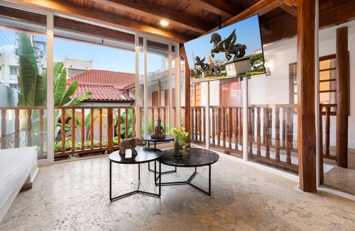 Cartagena Walled City Villa | 5-Star Getsemani Villa | Private Pool | Sleeps 18