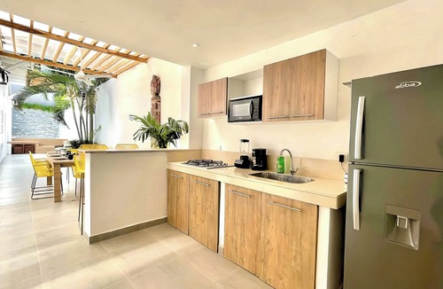 Cartagena Walled City Villa | 6-Suite Oasis, Private Pool, Staff & Breakfast Prep + Free Bonus - Sleeps 14
