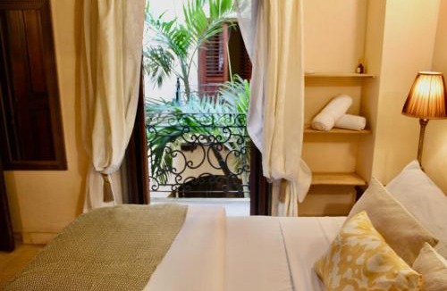 Centro House | 7BR LUXURY HOUSE inside of the walled city!