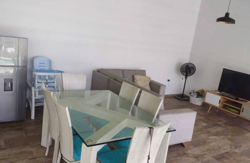Villeta House | A Cool Quinta in Villeta