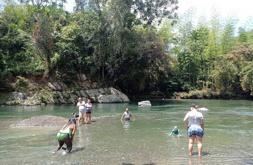 Coffee Triangle Cabin | A cozy cabin, surrounded by diverse landscapes and the spectacular Santodomingo River