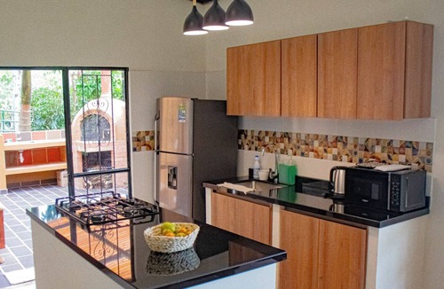 Zipacon Cottage | A peaceful country villa with incredible views