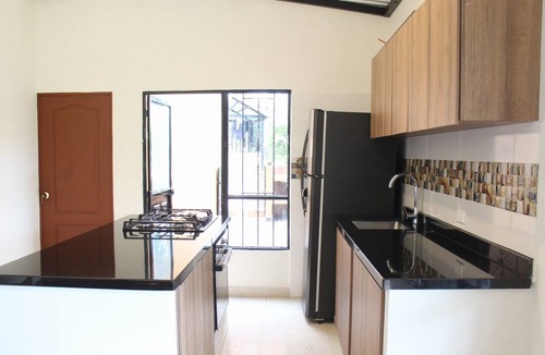 Zipacon Cottage | A peaceful country villa with incredible views