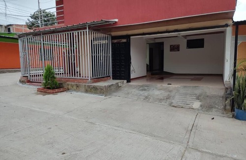 Rivera House | Agradable casa con parqueadero, en Rivera Huila.