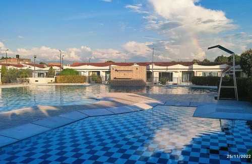 Flandes House | Agradable casa con piscina en tierra caliente
