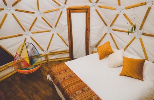 Sesquile Other | Alaska Glamping Domos y cabañas