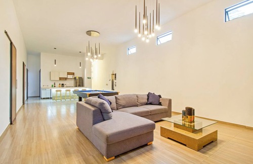 Zona Rosa Apartment | All inclusive tourist accommodation and experiences, 6 bedroom with Jacuzzi