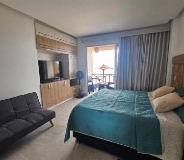Tolu Apartment | Alma suite, laguna beach