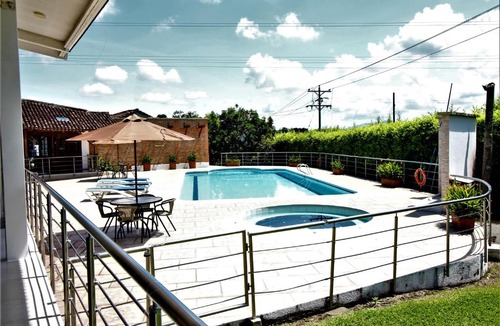 Pereira Hotel | Amazilia Hotel Campestre ubicado en Cerritos cerca a Ukumari