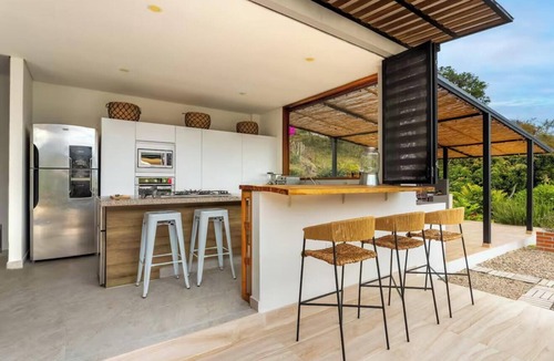 Fusagasuga Condo | Amazing 5-bedroom condo in welcoming Arbelaez for your getaway