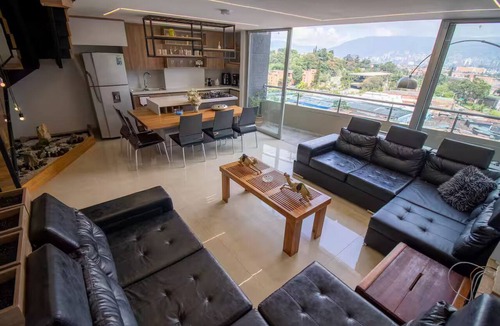 Itagui Apartment | Amplio ático con vistas, jacuzzi a 15 min de Provenza