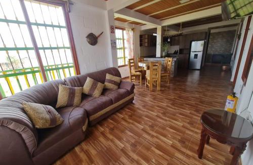 Darien Apartment | Apartahotel Bella Vista 2nd Floor Lake Calima