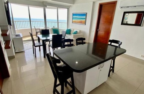 Bocagrande Apartment | Apartamento 2AL-1 Frente a la playa con aire acondicionado y wifi
