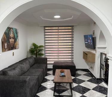 La Candelaria Apartment | Apartamento amplio y hermoso en el centro Medellín