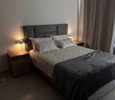 Gaira Apartment | Apartamento Coralina Caribe Residence en Santa Marta cerca al mar - AC, Wifi, balcón, parqueadero