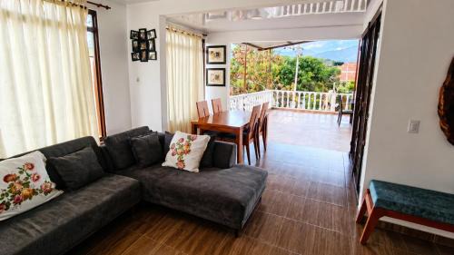 Garzon Apartment | Apartamento Fresco con Terraza 3 piso-tipo loft