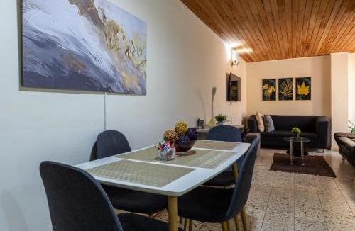 Manrique Apartment | apartamento grande, hermoso, acogedor y privado