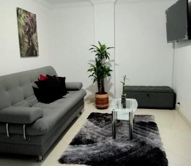 La America Apartment | Apartamento renovado parque La Floresta, reserva minimo de 21 dias