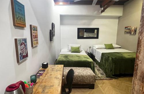 Cali Apartment | Apartarstudio muy bien ubicado, cercano a todo!