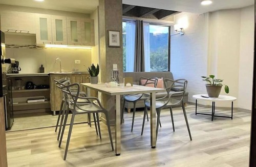 Chico Apartment | Apartment 7, Parque da 93