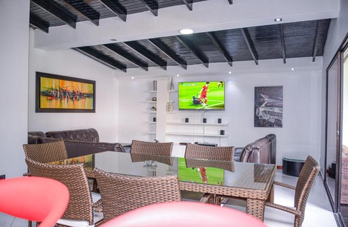 Las Lomas I Apartment | Apartment El Jeffe Medellin
