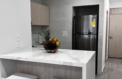 El Laguito Apartment | Apt luxury wifi AC pool at Cartagena