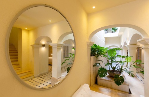 Cartagena Walled City Hotel | B Haus Hotel Boutique