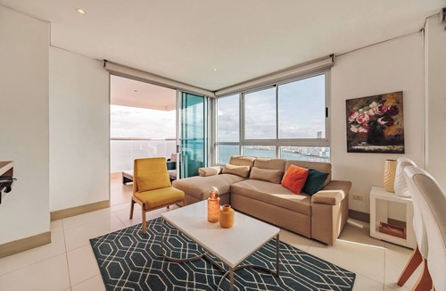 Bocagrande Apartment | Beach Front 3BR Penthouse in Palmetto Beach