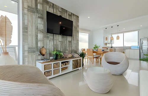 Bocagrande Apartment | Beachfront Penthouse 40th Sea View/Historic Center