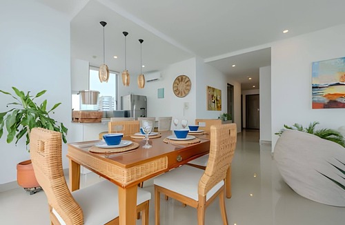 Bocagrande Apartment | Beachfront Penthouse 40th Sea View/Historic Center