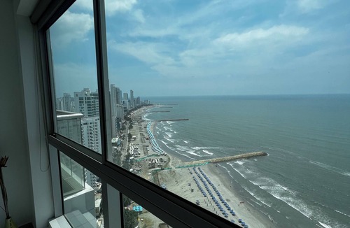 Bocagrande Apartment | Beachfront Apartment in Cartagena: 3 Bedroom Comfort and Style