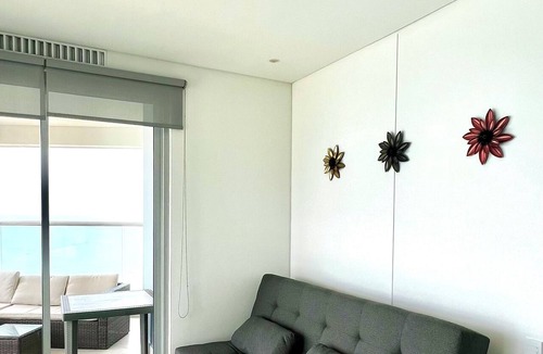 Bocagrande Apartment | Beachfront Apartment in Cartagena: 3 Bedroom Comfort and Style