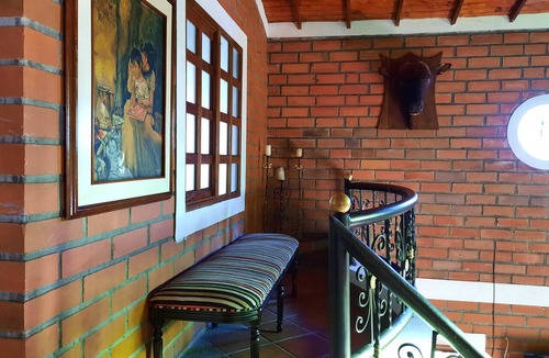 El Penol House | Beautiful Cozy Villa with a Private Pool and Lake View