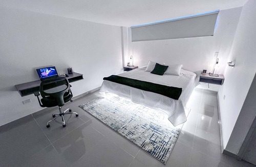 Laureles Apartment | Big apartment 3 bed, Laureles the coolest neighborhood