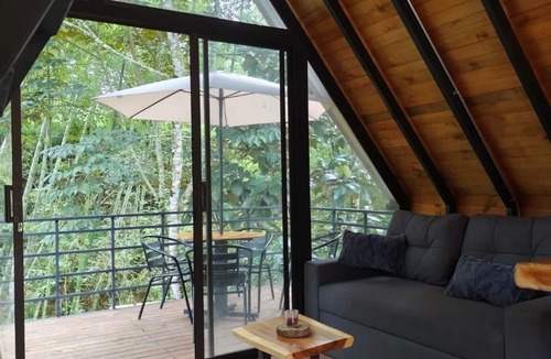 Barbosa Cabin | Bird House Ecolodge