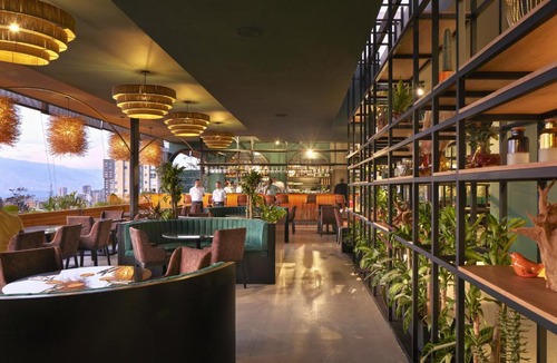 Los Naranjos Hotel | Blues Suites Medellín