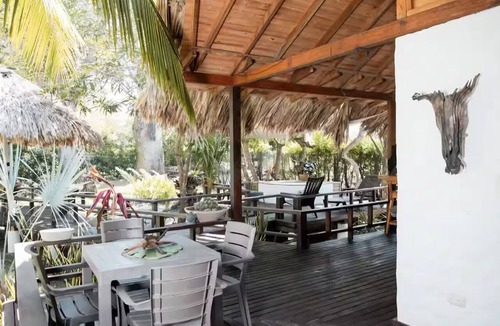 Monitos Cabin | Brisas del Mar - Paraiso Cabin