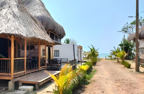 Monitos House | Bungalow Palmar del Viento by AMAUNA