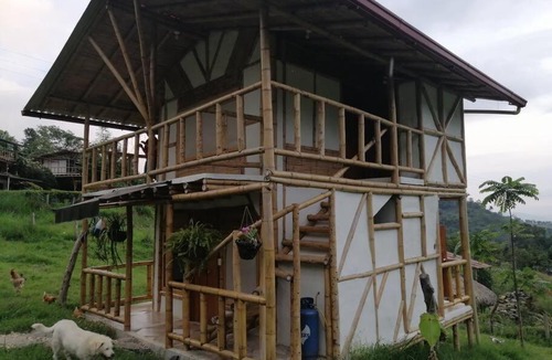 Anolaima House | Cabaña independiente en Granja Agroecologica